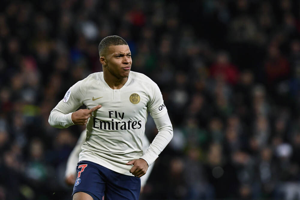 东方证券：维持阿里巴巴-W“买入”评级 目标价204.79港元